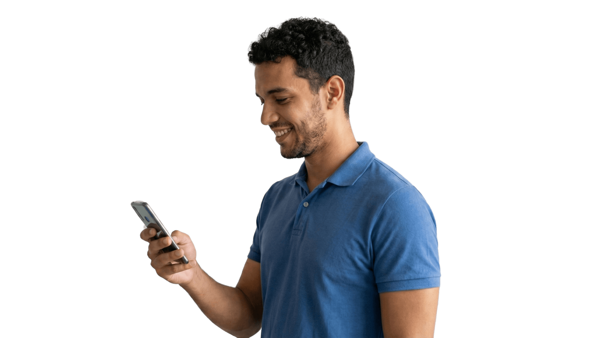 Persona usando su teléfono móvil para enviar dinero